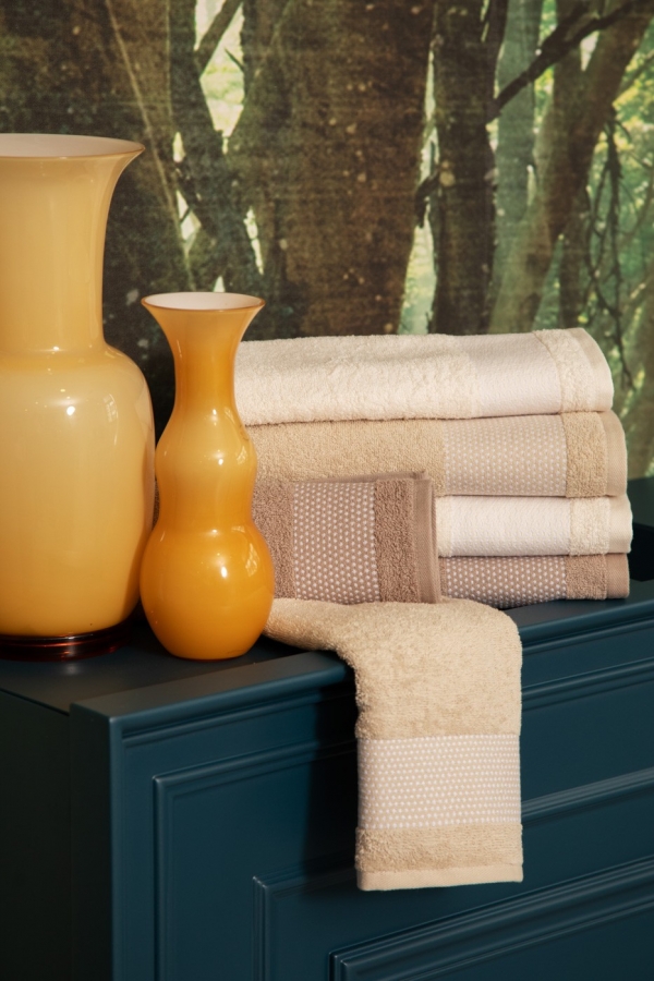 Completo spugna 3+3 Pois